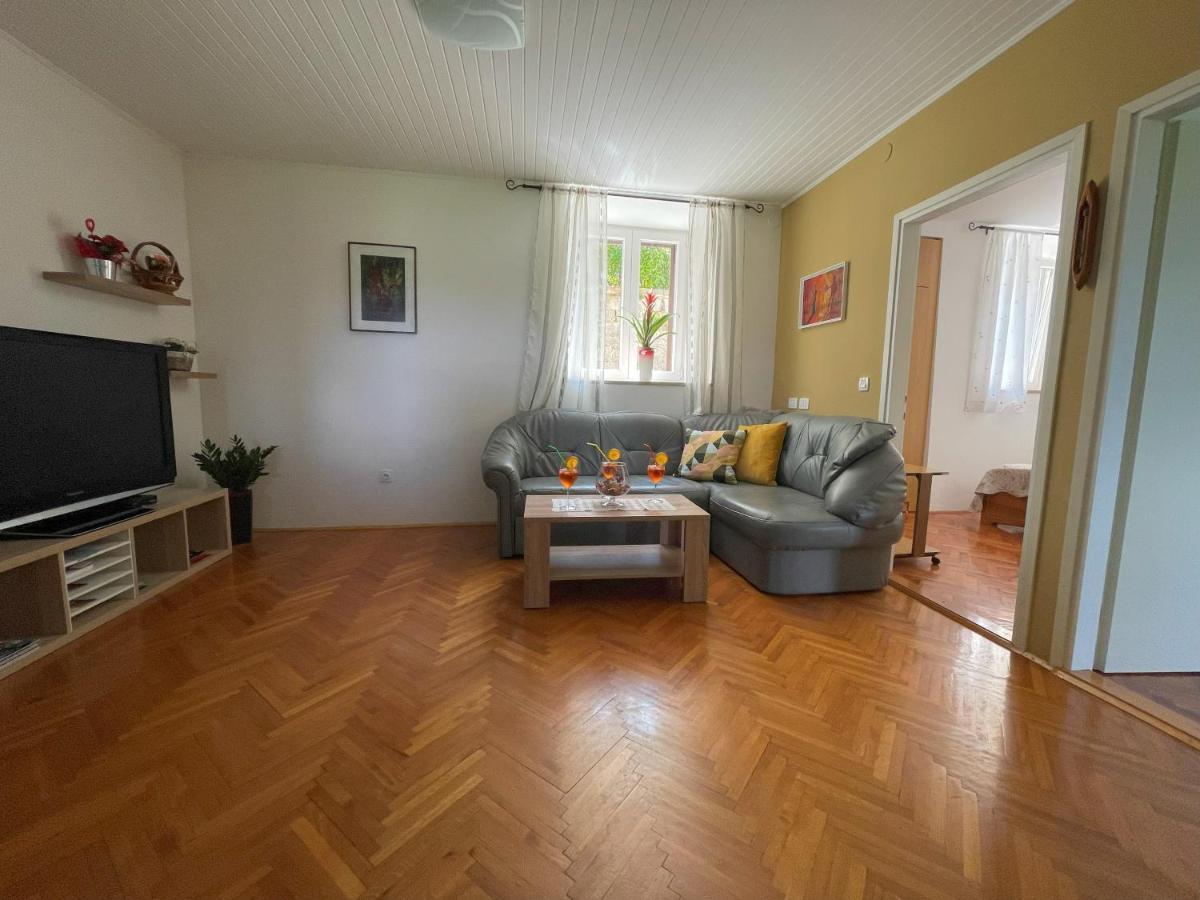 Apartment Kastel Пазин Екстериор снимка