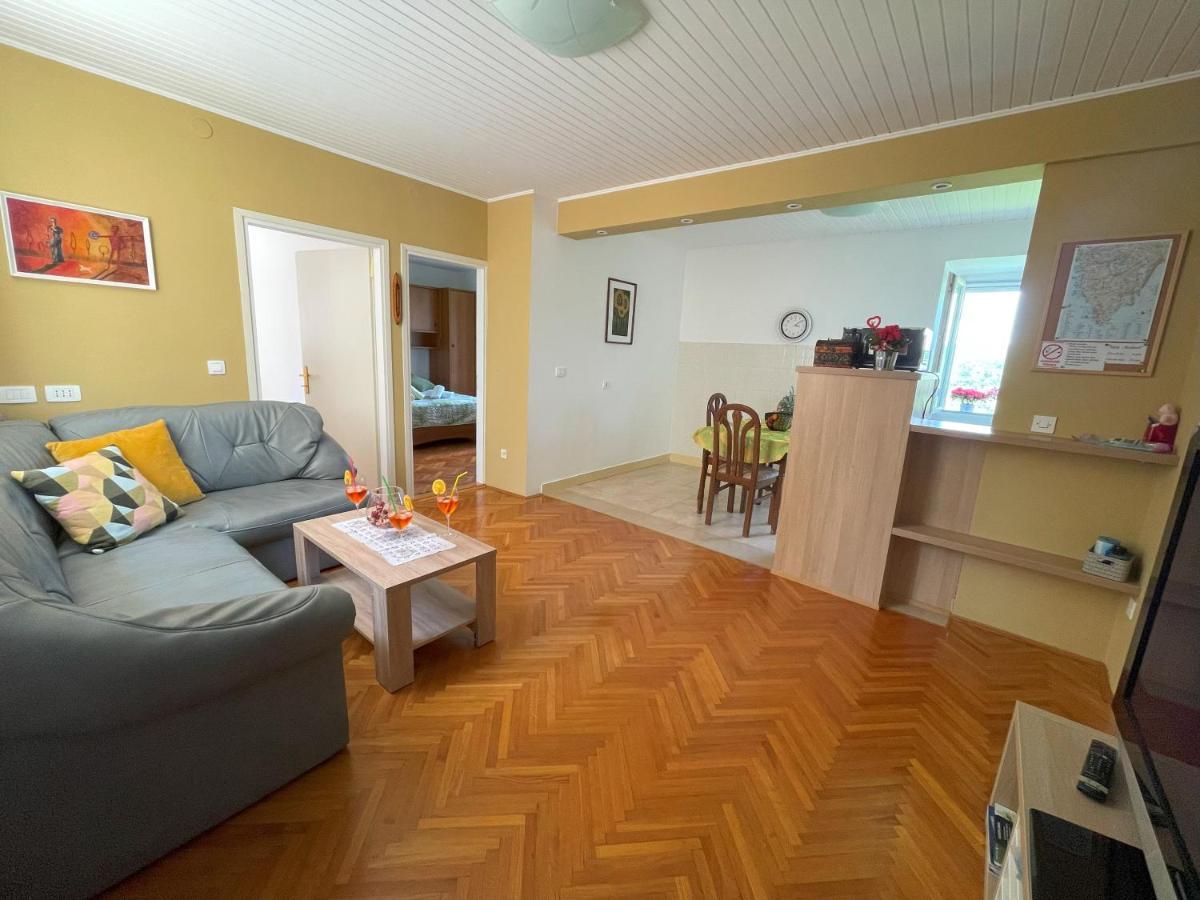 Apartment Kastel Пазин Екстериор снимка