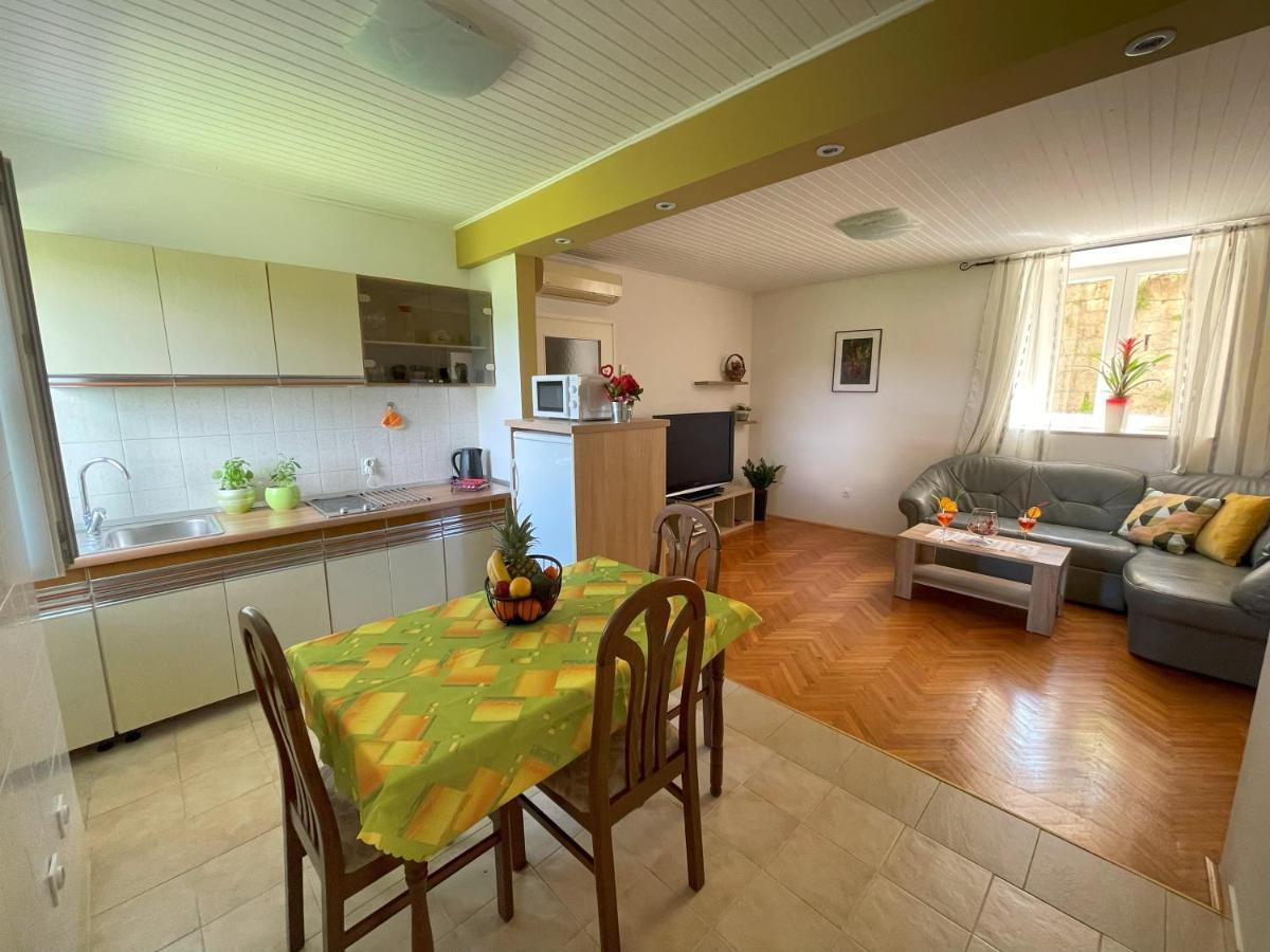 Apartment Kastel Пазин Екстериор снимка